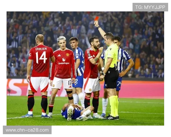 巴黎1-1斯特拉斯堡,阿什拉夫红牌影响比赛走势